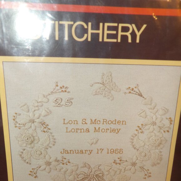 "Anniversary Keepsake" 1979 Sunset Stitchery Crewel Embroidery Kit # 2670 - Picture 2 of 3